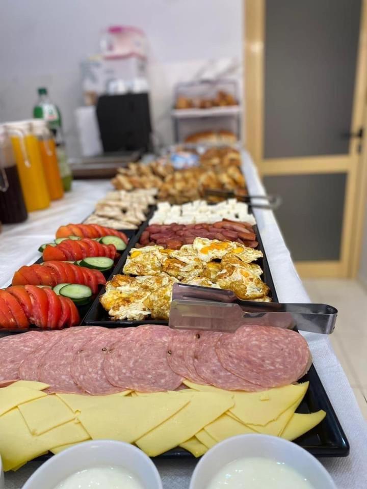 Hotel Adriatik Shëngjin Zewnętrze zdjęcie